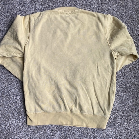 Brandy Melville Crewneck - Picture 2 of 2